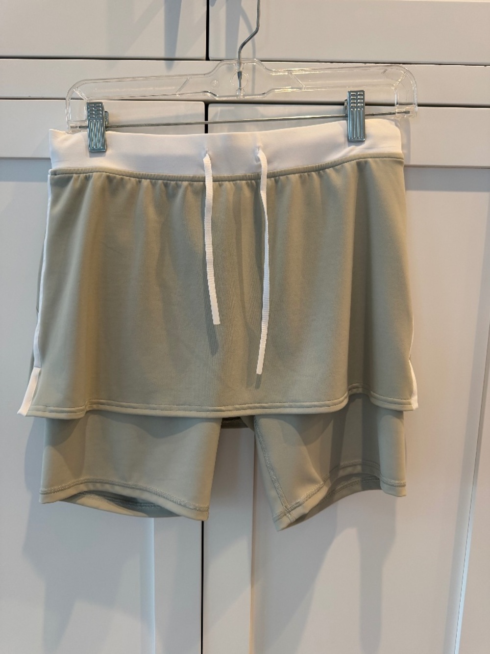 Lululemon Everlux Colourblcok Layered Skirt (EUC)